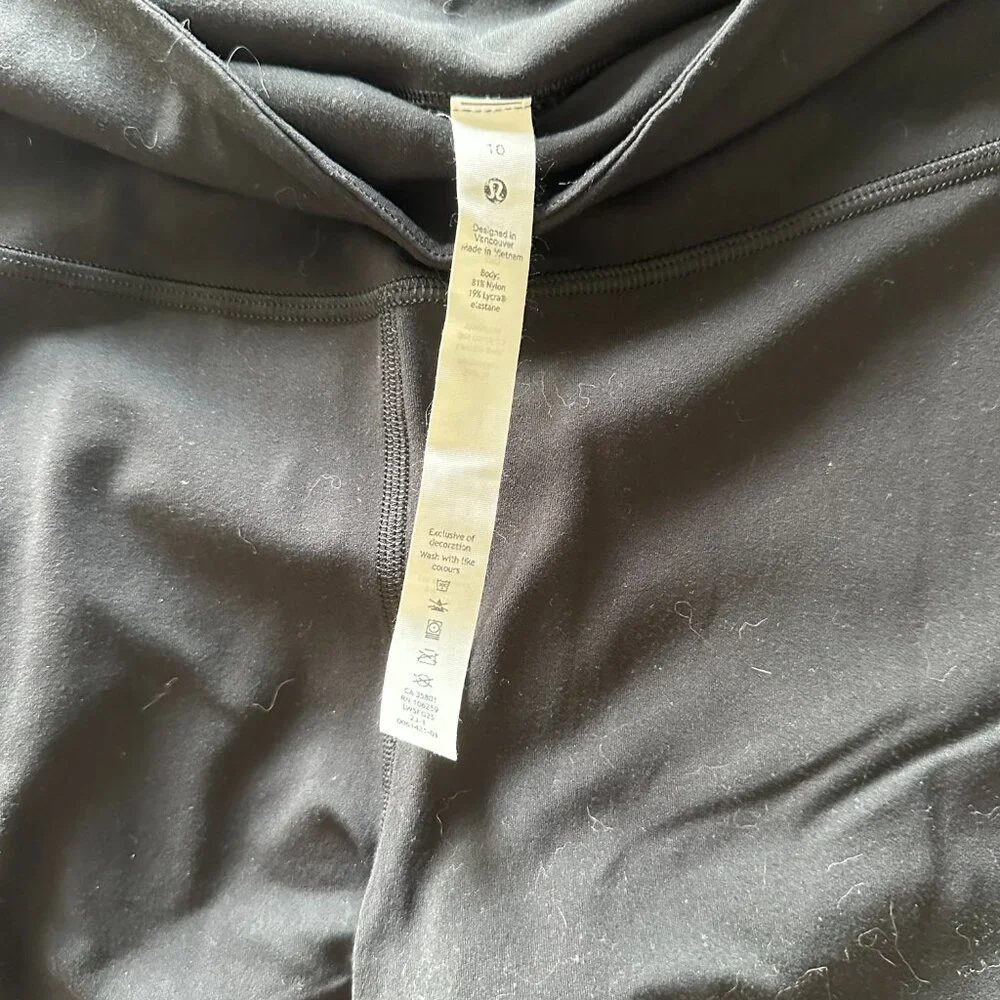 Lululemon flare yoga pants, align  Size 10 - Picture 2 of 3